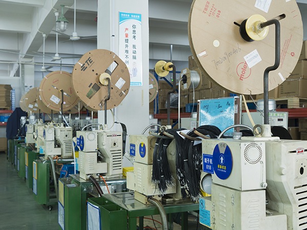 凱佰樂簡述端子機(jī)的使用方法和注意事項(xiàng)